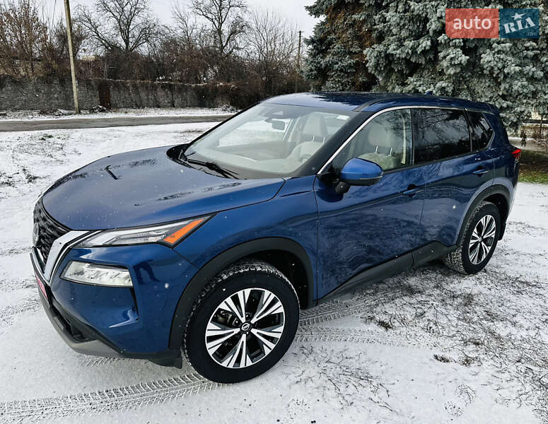 Внедорожник / Кроссовер Nissan Rogue 2021 в Лубнах