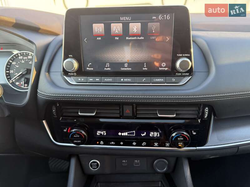 Позашляховик / Кросовер Nissan Rogue 2020 в Києві