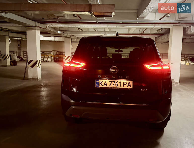 Позашляховик / Кросовер Nissan Rogue 2020 в Києві