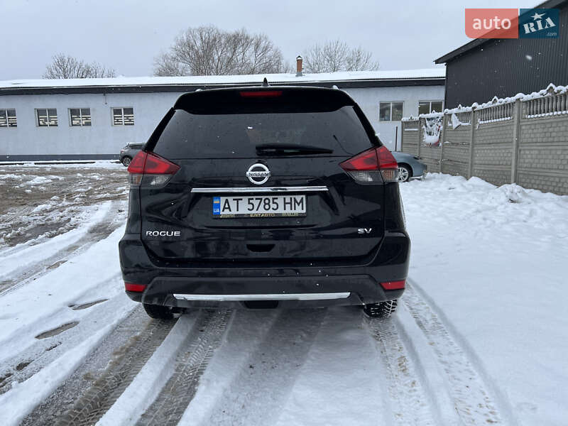 Внедорожник / Кроссовер Nissan Rogue 2017 в Коломые