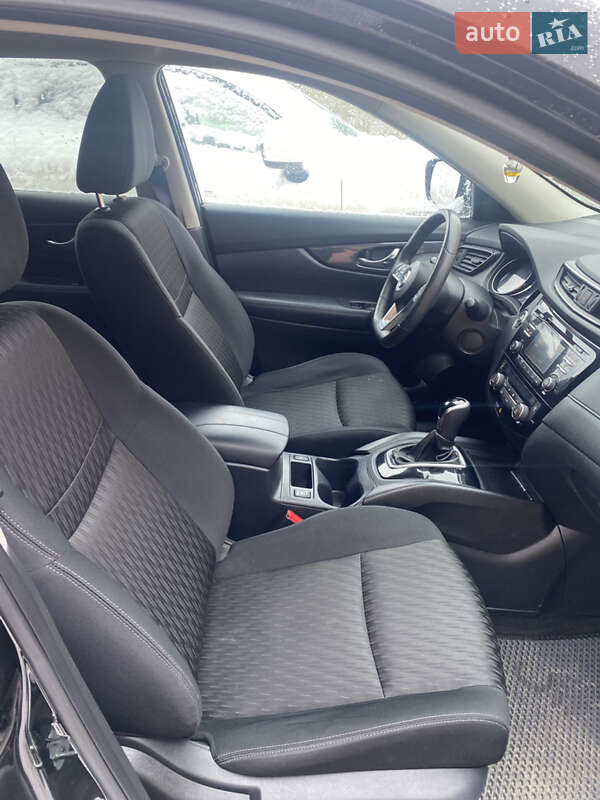 Внедорожник / Кроссовер Nissan Rogue 2017 в Коломые