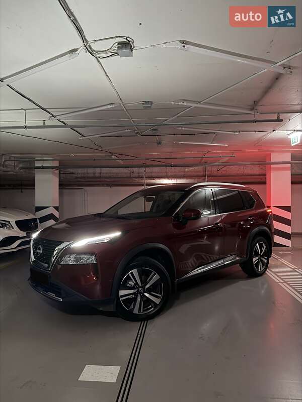 Позашляховик / Кросовер Nissan Rogue 2023 в Києві