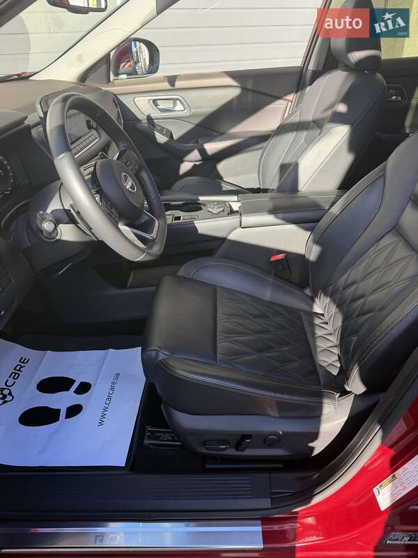 Позашляховик / Кросовер Nissan Rogue 2023 в Києві