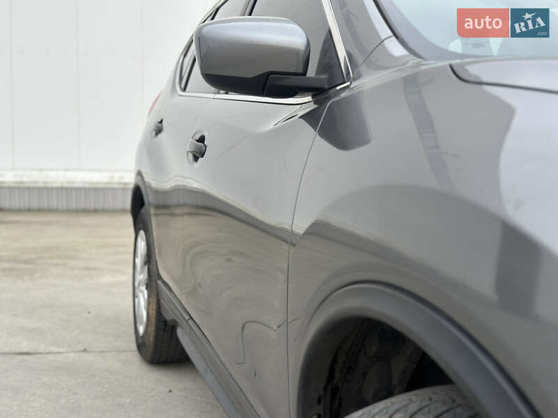 Позашляховик / Кросовер Nissan Rogue 2016 в Коростені