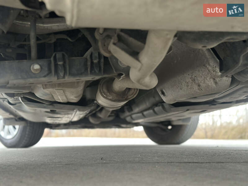 Позашляховик / Кросовер Nissan Rogue 2016 в Коростені