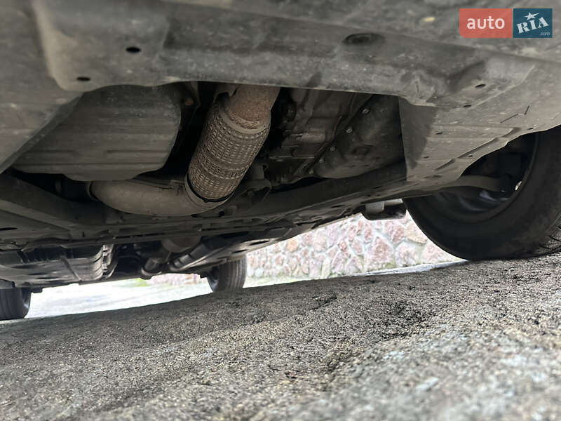 Позашляховик / Кросовер Nissan Rogue 2016 в Коростені