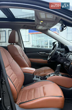 Внедорожник / Кроссовер Nissan Rogue 2019 в Киеве