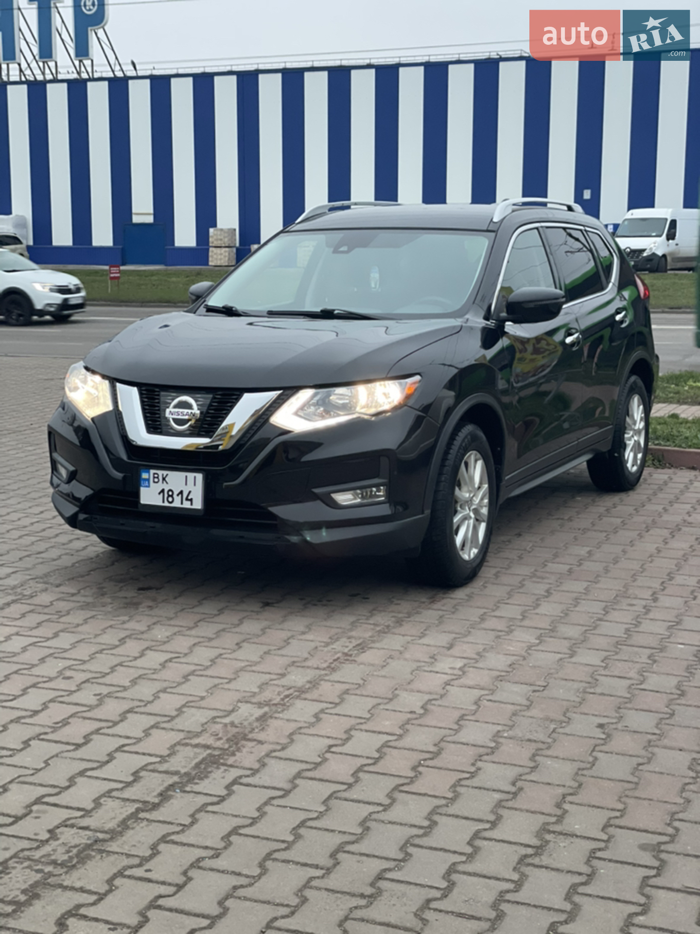2019 Nissan Rogue - мініатюра 17