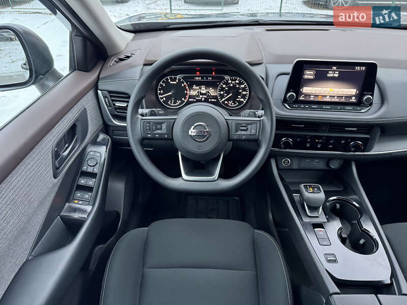 Внедорожник / Кроссовер Nissan Rogue 2023 в Киеве