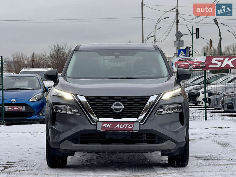 Внедорожник / Кроссовер Nissan Rogue 2023 в Киеве