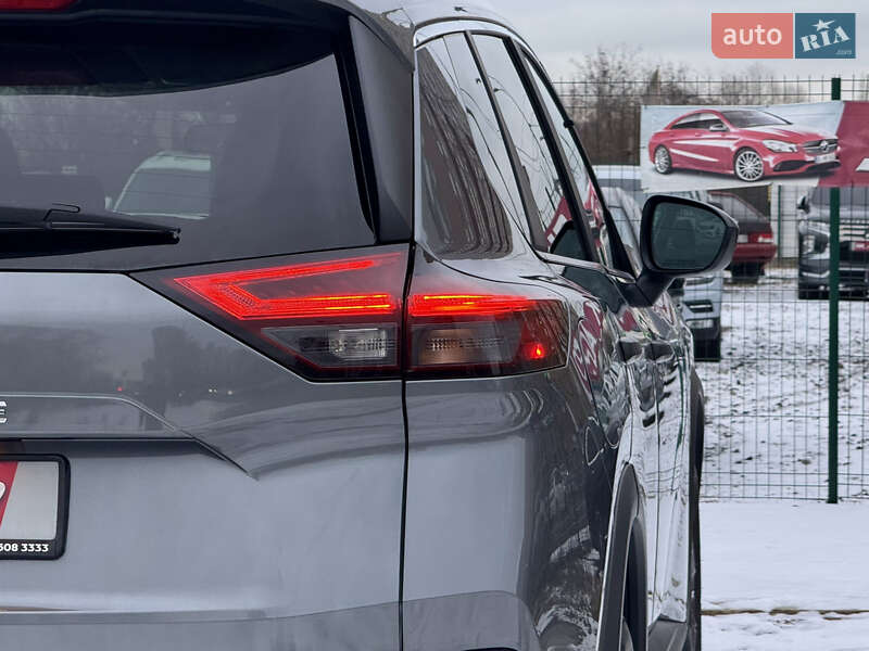 Внедорожник / Кроссовер Nissan Rogue 2023 в Киеве