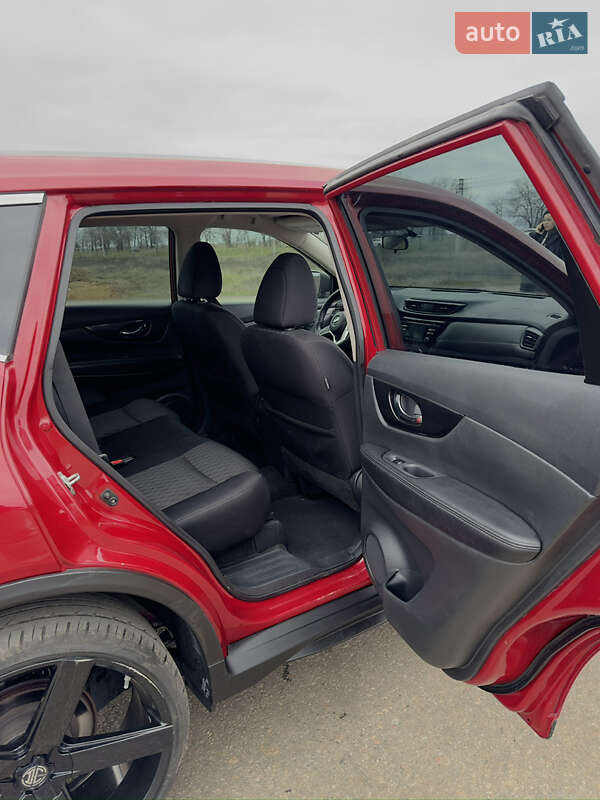 Внедорожник / Кроссовер Nissan Rogue 2017 в Одессе