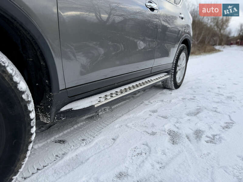 Позашляховик / Кросовер Nissan Rogue 2014 в Володимирі