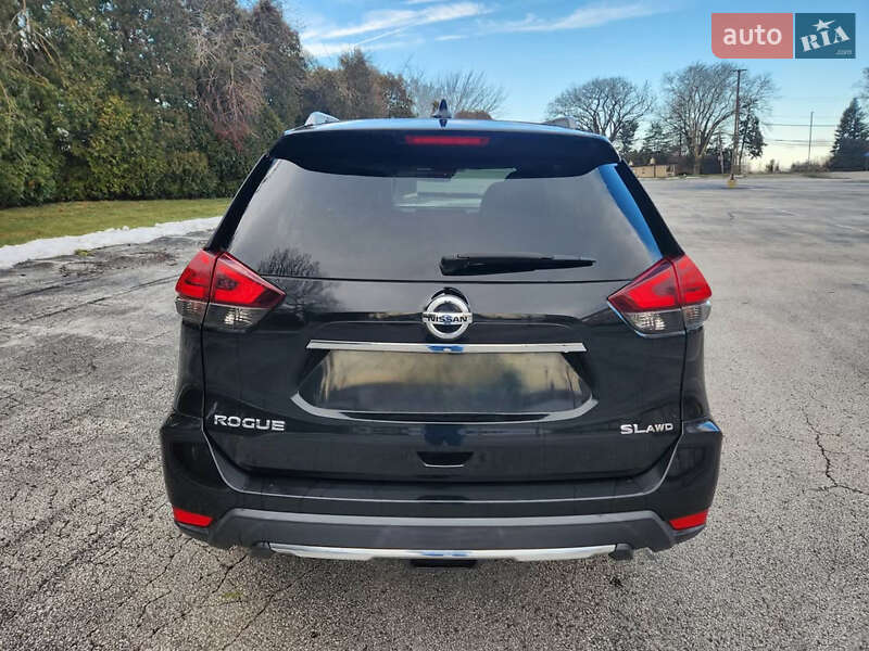 Позашляховик / Кросовер Nissan Rogue 2018 в Вінниці