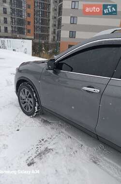 Внедорожник / Кроссовер Nissan Rogue 2016 в Ивано-Франковске