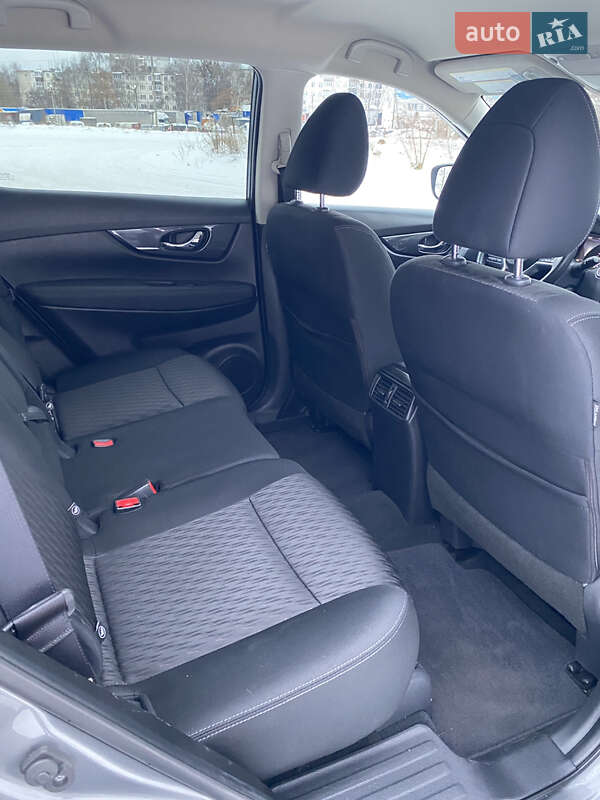 Внедорожник / Кроссовер Nissan Rogue 2019 в Житомире