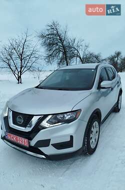 Внедорожник / Кроссовер Nissan Rogue 2018 в Ружине