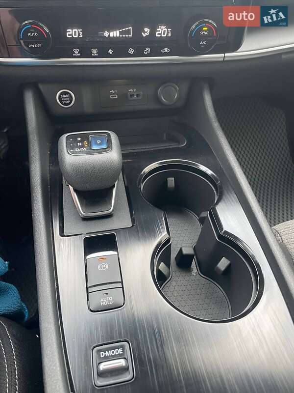 Внедорожник / Кроссовер Nissan Rogue 2022 в Виннице