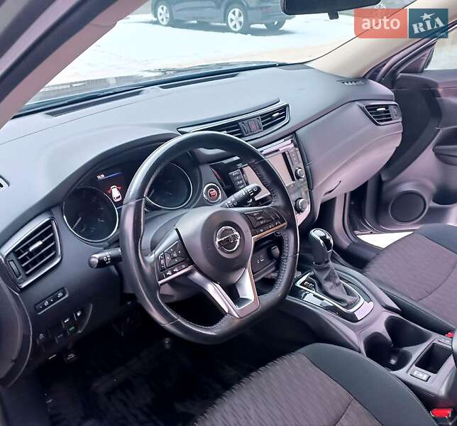 Позашляховик / Кросовер Nissan Rogue 2018 в Хмельницькому