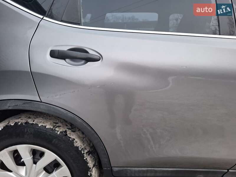 Внедорожник / Кроссовер Nissan Rogue 2017 в Киеве