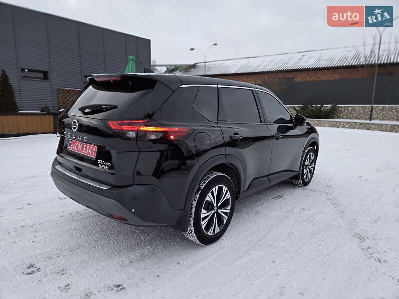 Внедорожник / Кроссовер Nissan Rogue 2021 в Тернополе