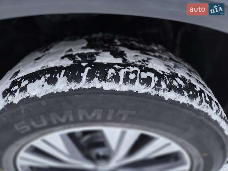 Внедорожник / Кроссовер Nissan Rogue 2021 в Тернополе