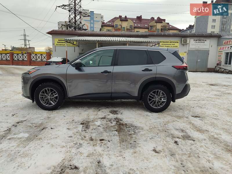 Позашляховик / Кросовер Nissan Rogue 2021 в Івано-Франківську