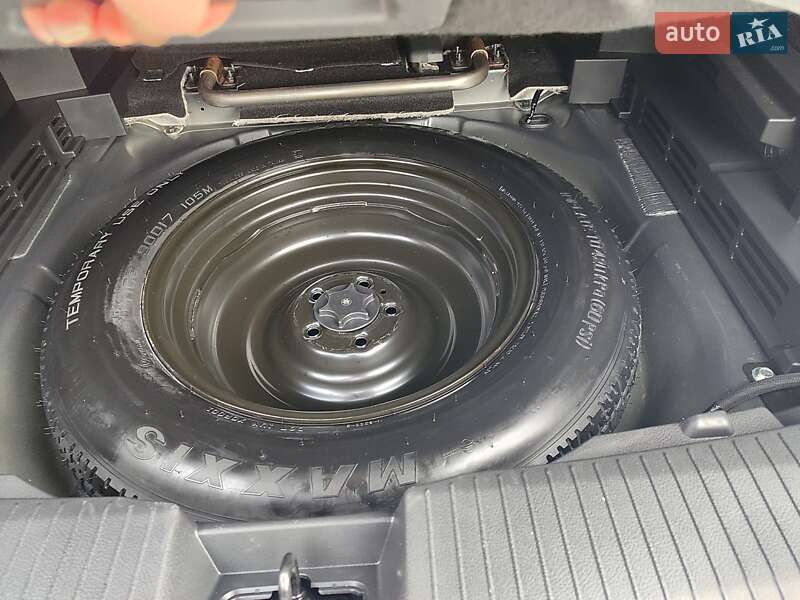 Позашляховик / Кросовер Nissan Rogue 2021 в Івано-Франківську