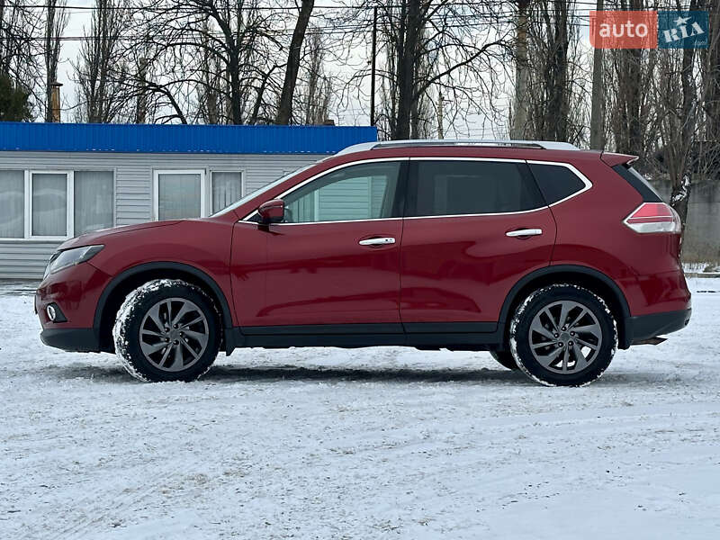Позашляховик / Кросовер Nissan Rogue 2016 в Києві