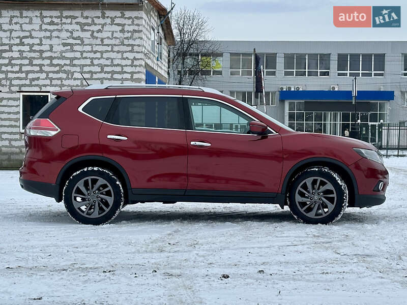 Позашляховик / Кросовер Nissan Rogue 2016 в Києві