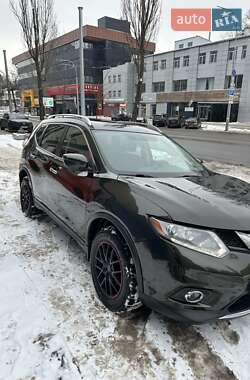 Позашляховик / Кросовер Nissan Rogue 2016 в Києві