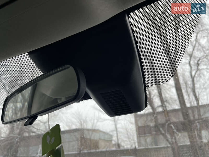 Позашляховик / Кросовер Nissan Rogue 2019 в Запоріжжі