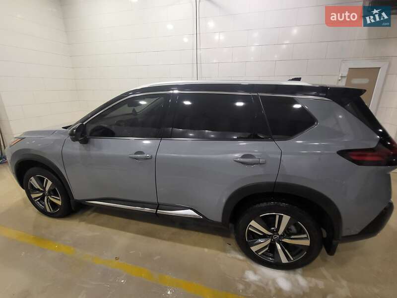 Внедорожник / Кроссовер Nissan Rogue 2022 в Запорожье