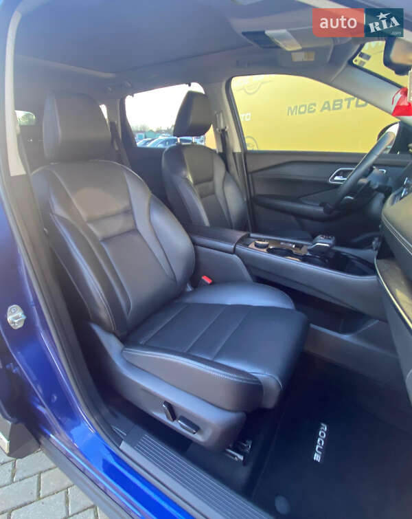 Внедорожник / Кроссовер Nissan Rogue 2021 в Ровно