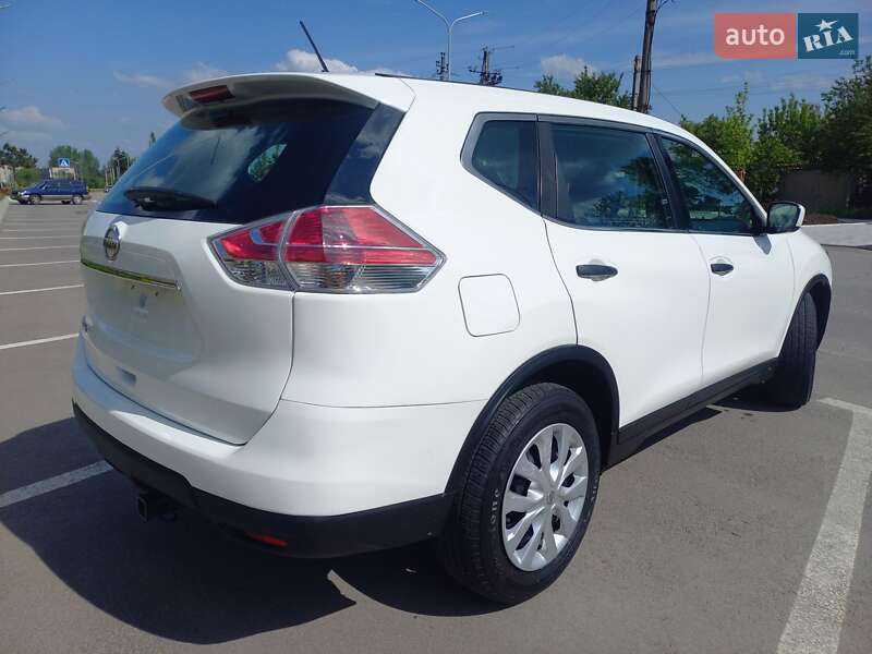 Позашляховик / Кросовер Nissan Rogue 2016 в Запоріжжі