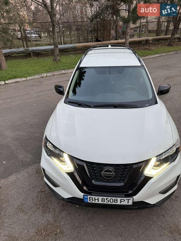 Позашляховик / Кросовер Nissan Rogue 2018 в Одесі