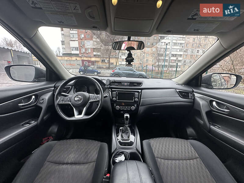 Позашляховик / Кросовер Nissan Rogue 2018 в Запоріжжі