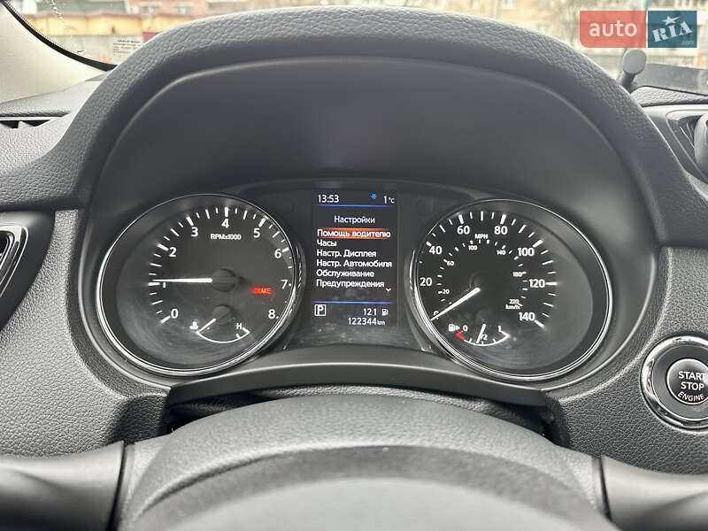 Позашляховик / Кросовер Nissan Rogue 2018 в Запоріжжі