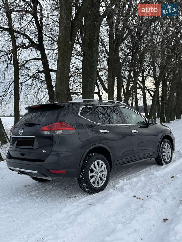 Внедорожник / Кроссовер Nissan Rogue 2016 в Киеве