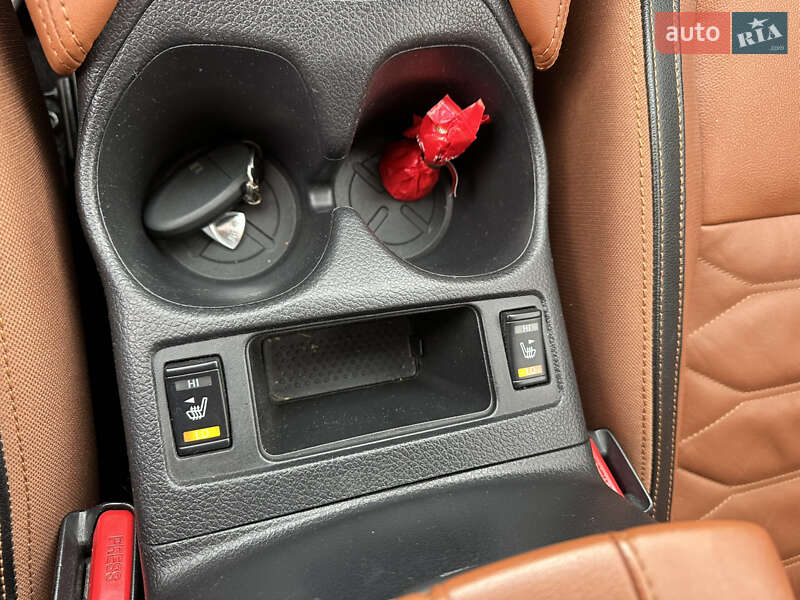 Внедорожник / Кроссовер Nissan Rogue 2018 в Виннице