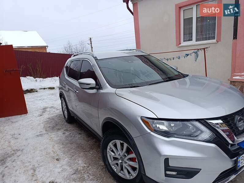 Позашляховик / Кросовер Nissan Rogue 2020 в Підгайцях