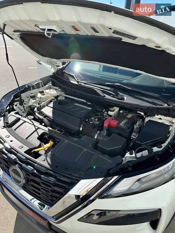 Внедорожник / Кроссовер Nissan Rogue 2023 в Киеве