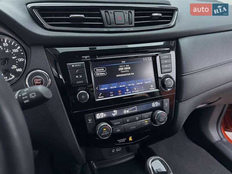 Внедорожник / Кроссовер Nissan Rogue 2018 в Днепре