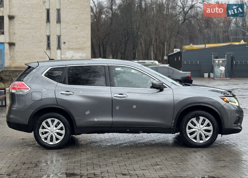 Внедорожник / Кроссовер Nissan Rogue 2015 в Запорожье