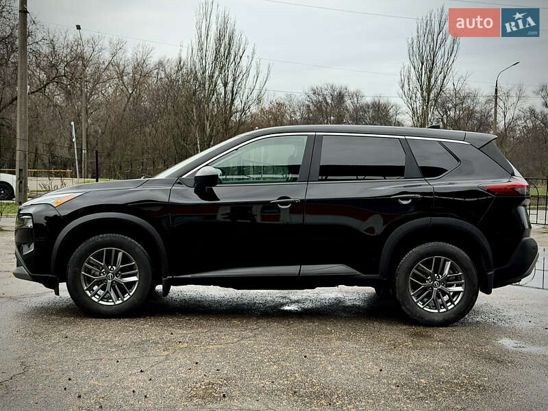 Внедорожник / Кроссовер Nissan Rogue 2023 в Запорожье
