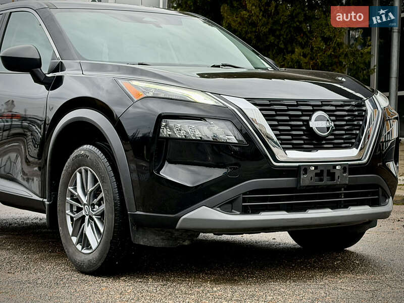 Внедорожник / Кроссовер Nissan Rogue 2023 в Запорожье
