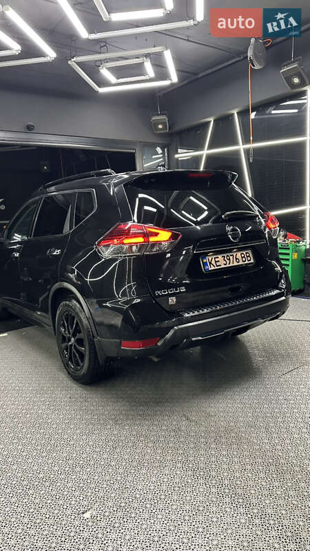 Внедорожник / Кроссовер Nissan Rogue 2017 в Днепре