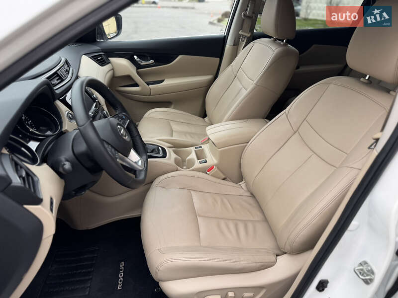 Внедорожник / Кроссовер Nissan Rogue 2019 в Одессе