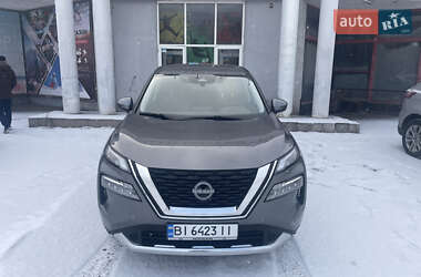 Внедорожник / Кроссовер Nissan Rogue 2023 в Полтаве
