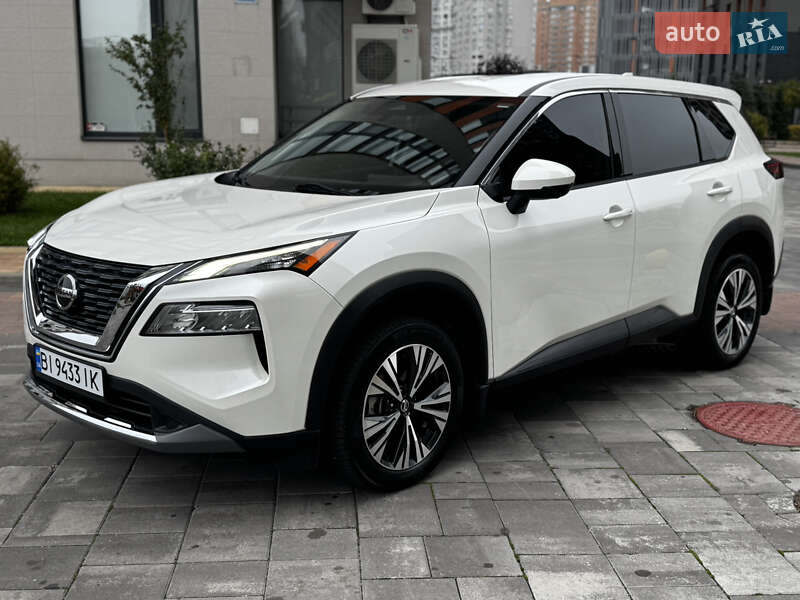 Внедорожник / Кроссовер Nissan Rogue 2021 в Киеве